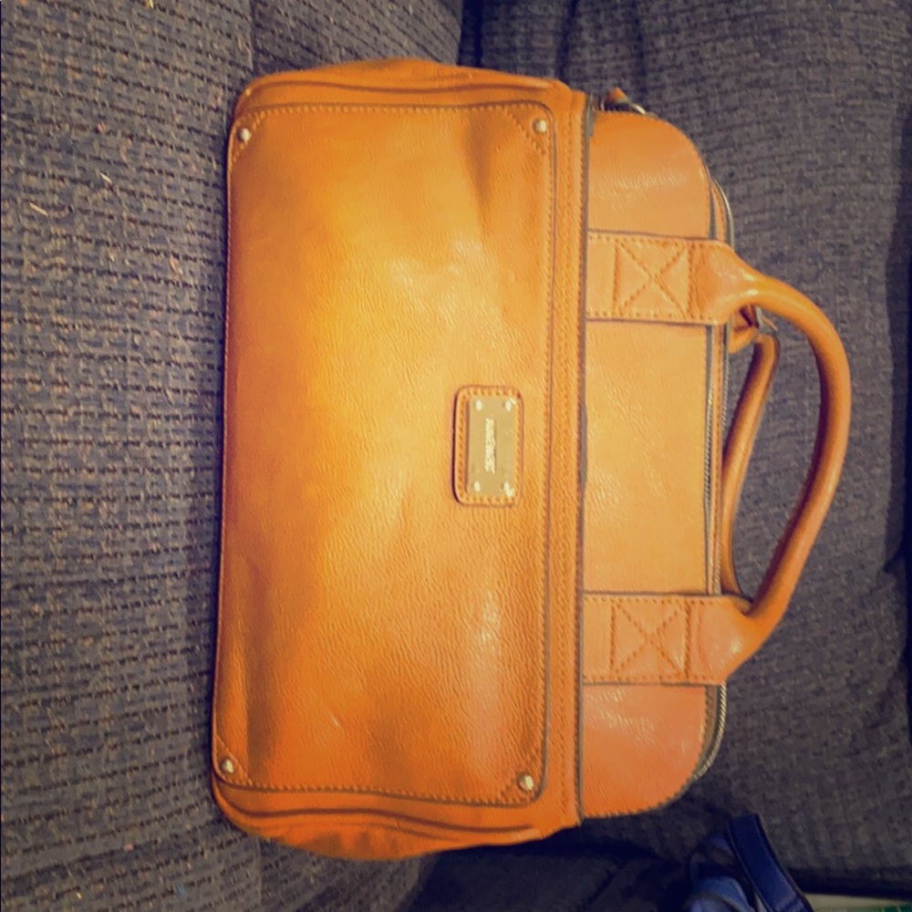 Nine West hand bag tan professional and elegant